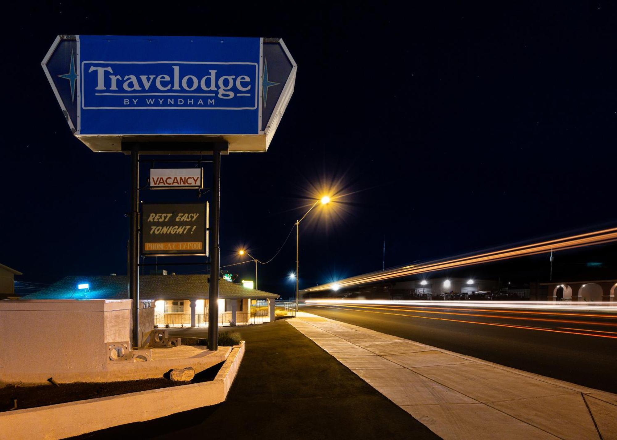 Travelodge By Wyndham Паркер Экстерьер фото
